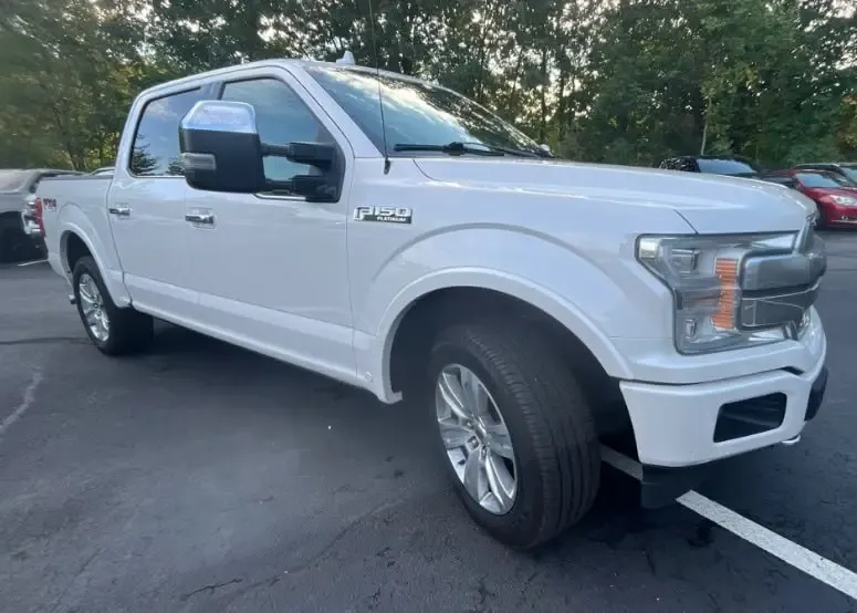 Vista 6 de Ford F-150 Platinum 2018