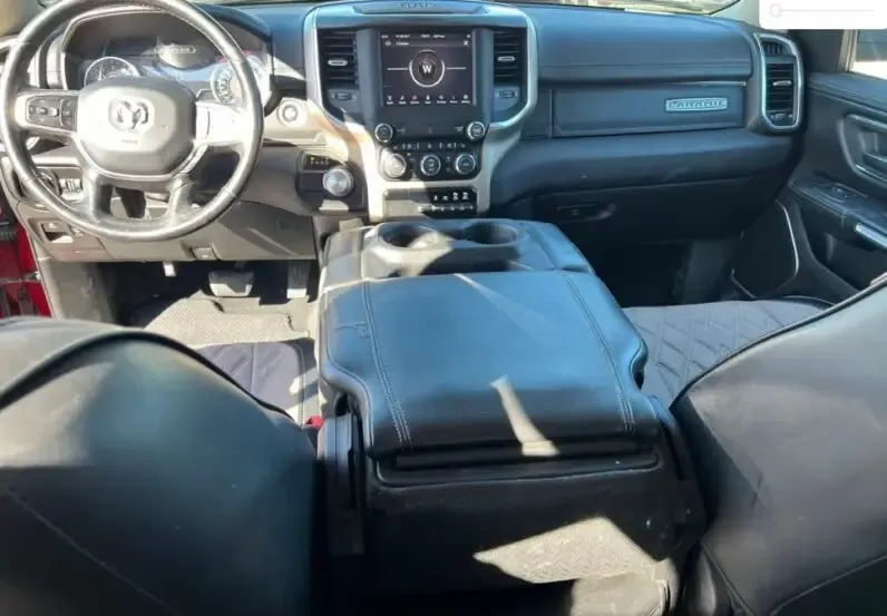 Vista 4 de RAM 1500 Laramie 2019