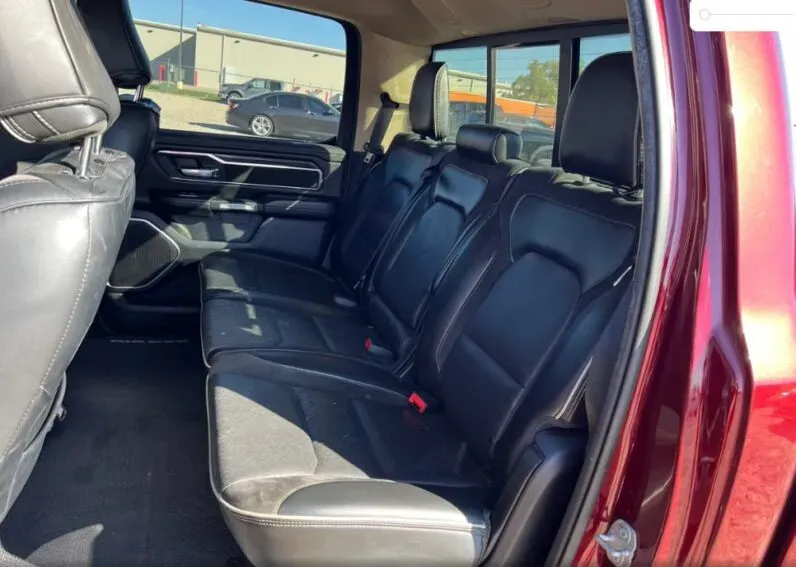 Vista 2 de RAM 1500 Laramie 2019