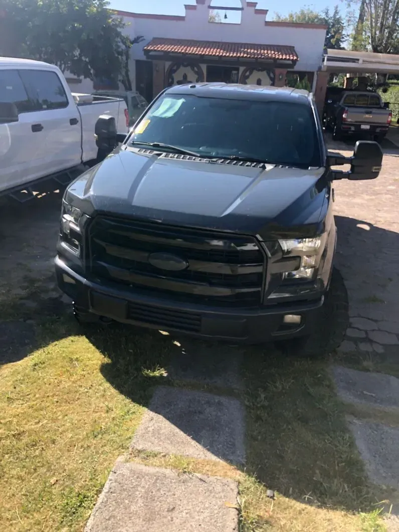 Vista 4 de Ford F-150 Lariat Sport 2016